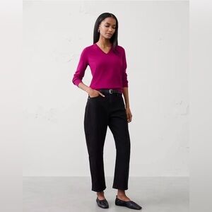 Bananas Republic Forever V-neck Sweater size medium